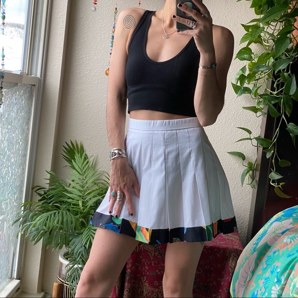 ✨SOLD✨Vintage pleated tennis skirt - Picture 3 of 5